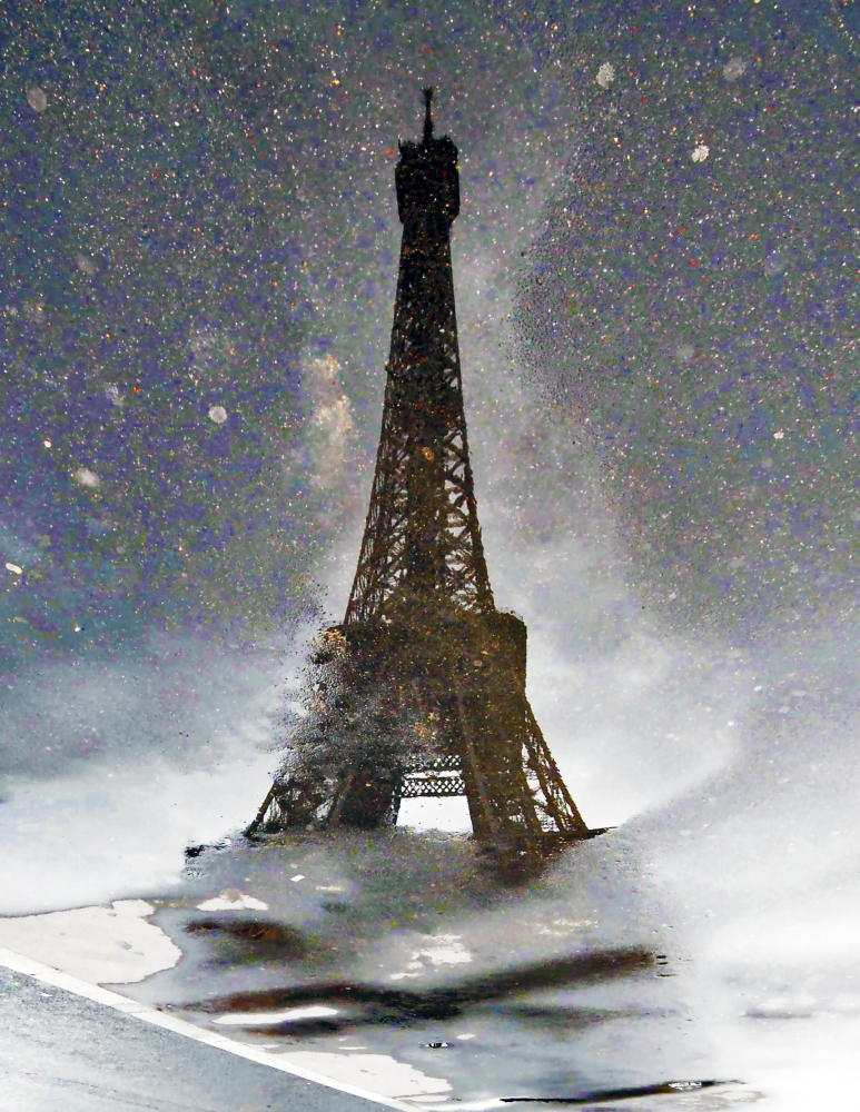 Tour Eiffel dans la nuit