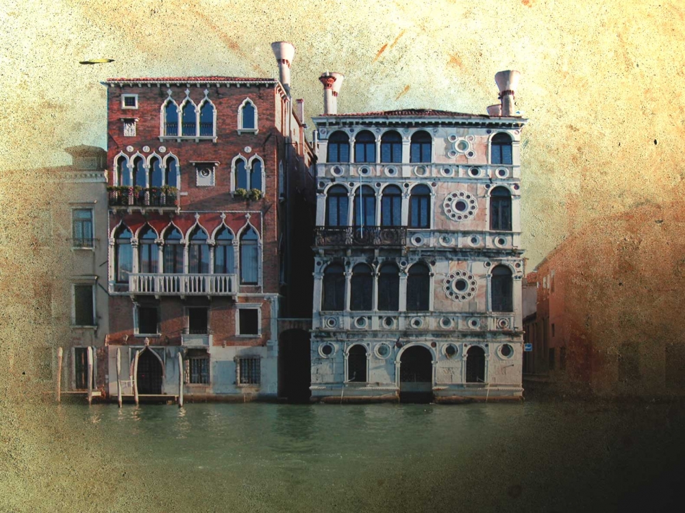 Venezia, due palazzi sul Canal Grande
