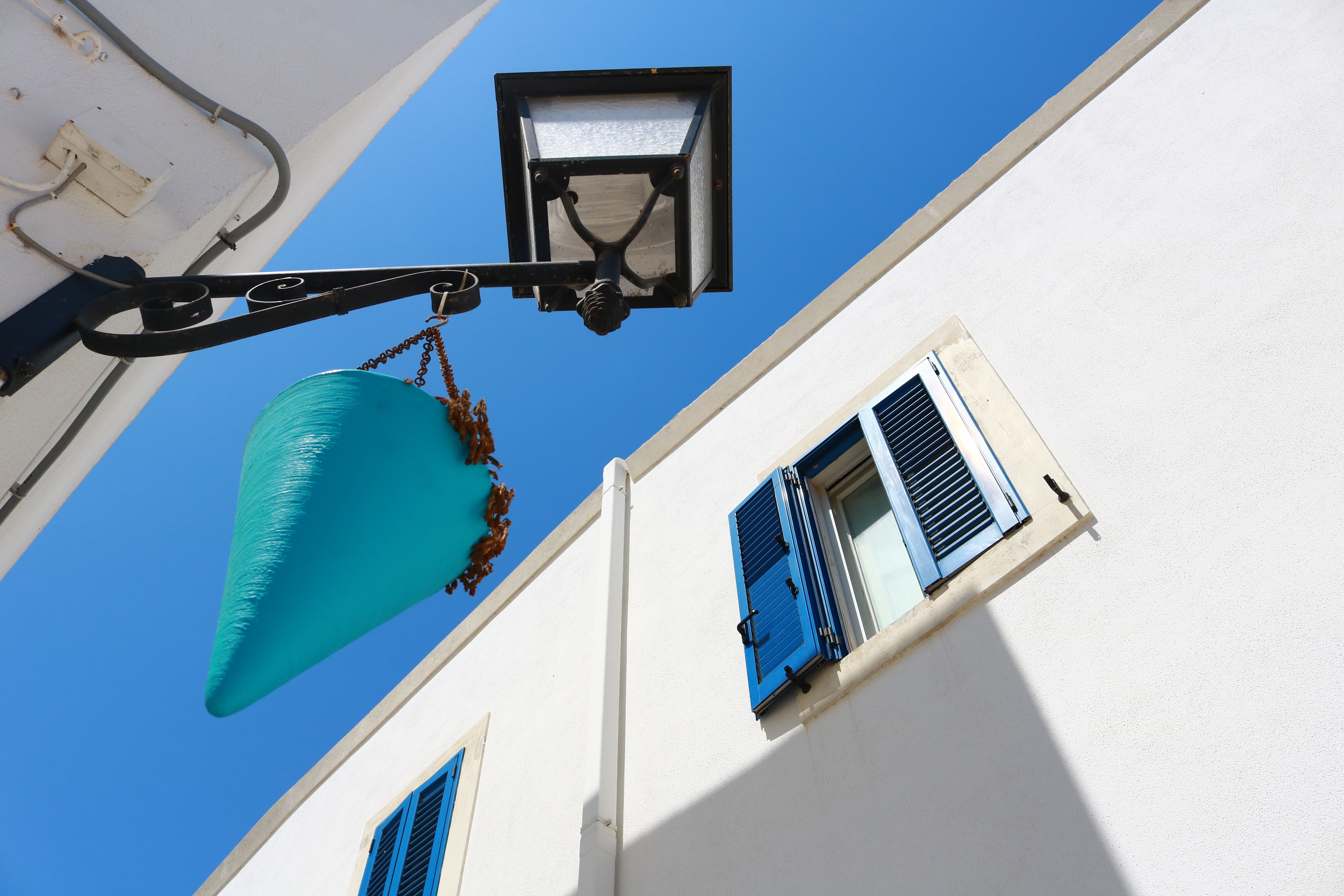blue and white blue and white