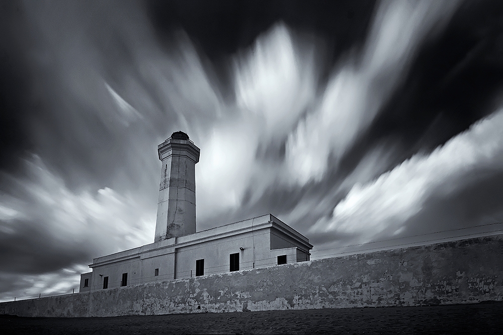 Il faro con gli spiriti Il faro con gli spiriti