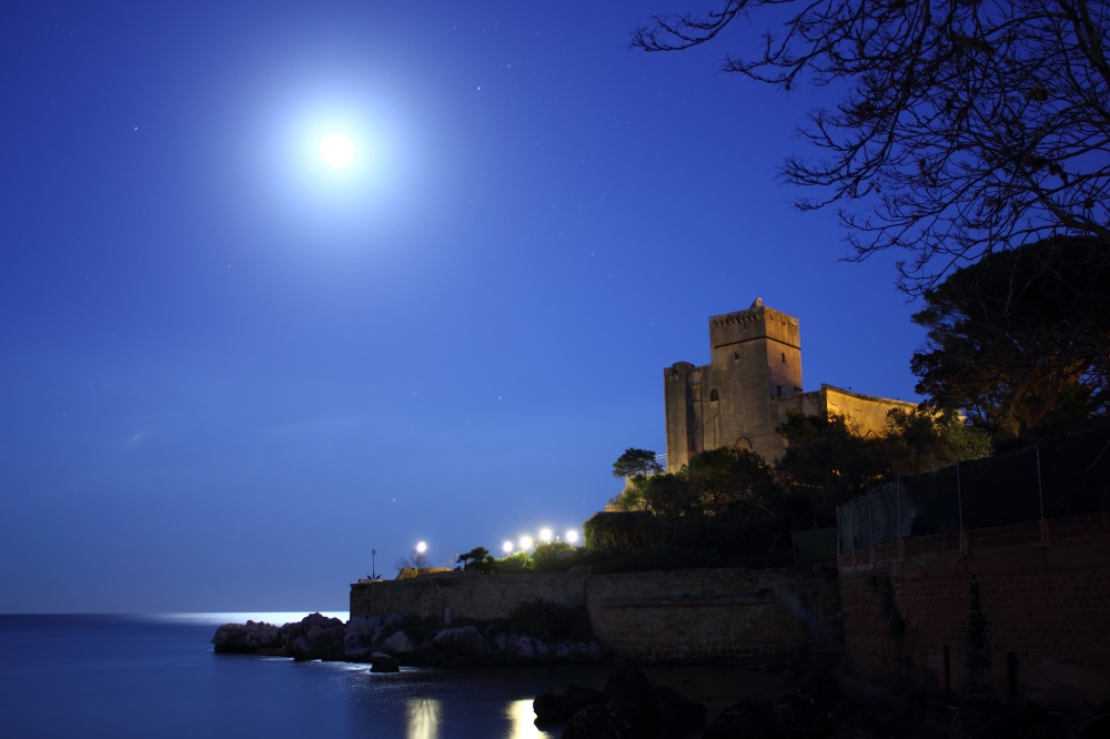 Castello sul mare Castello sul mare