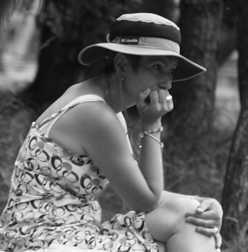 Signora con cappello... Signora con cappello...