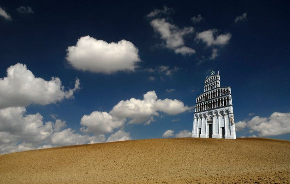 Cattedrale nel deserto Cattedrale nel deserto