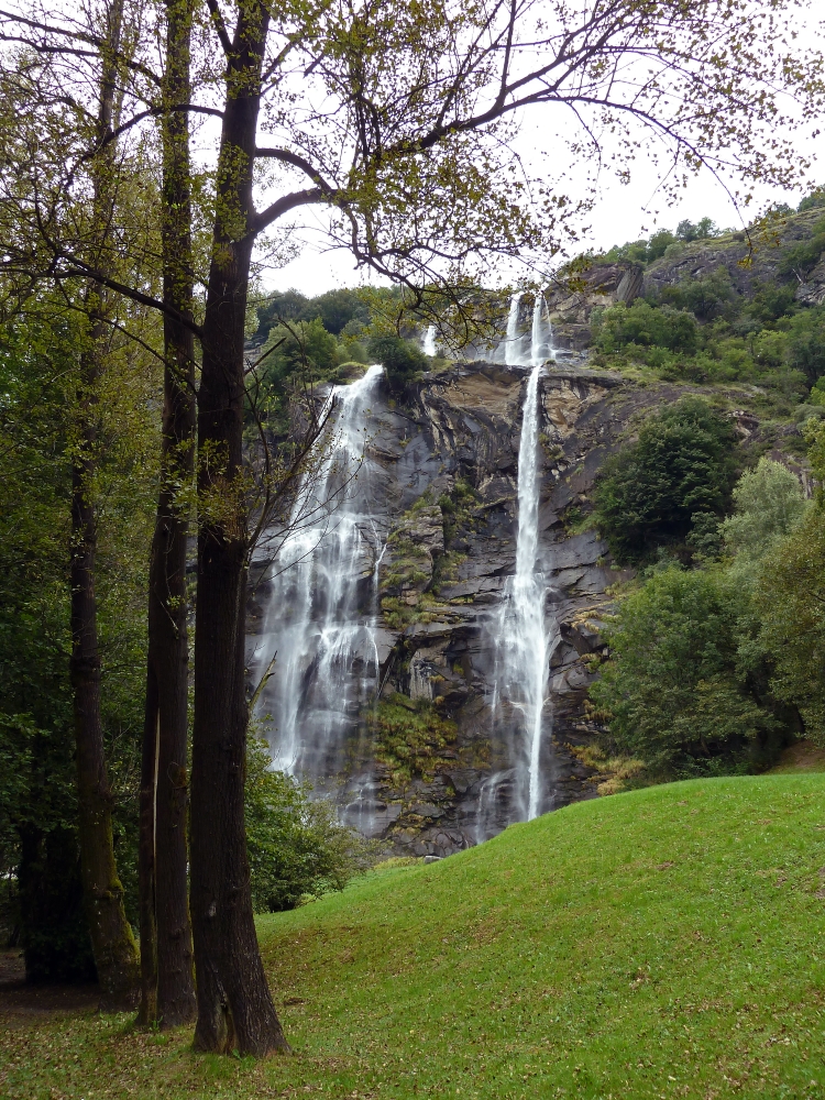 Le cascate dell'Acquafraggia Le cascate dell'Acquafraggia