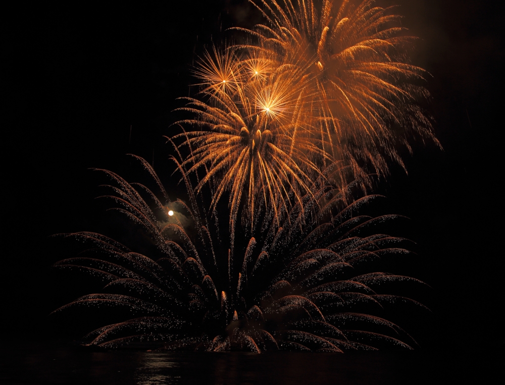 Fuochi artificiali al chiaro di luna...