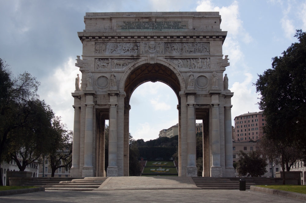 Genova, Piazza della Vittoria Genova, Piazza della Vittoria