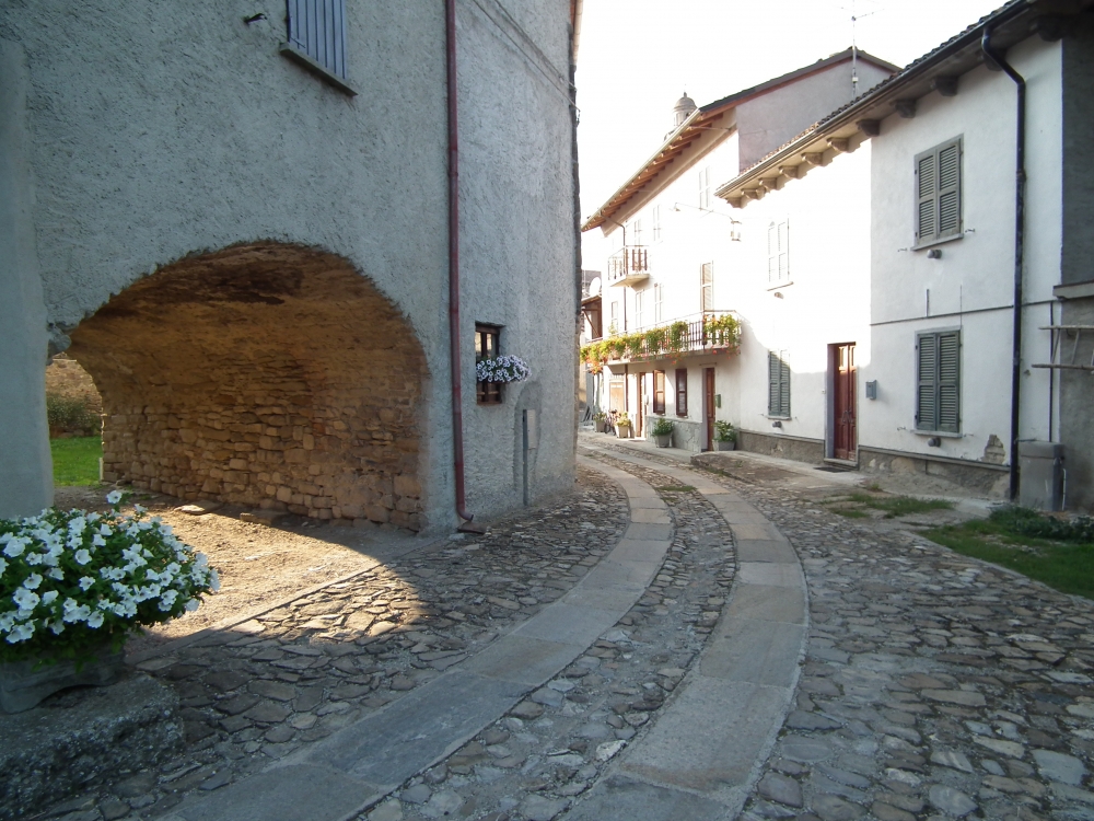 camminando per la strada camminando per la strada