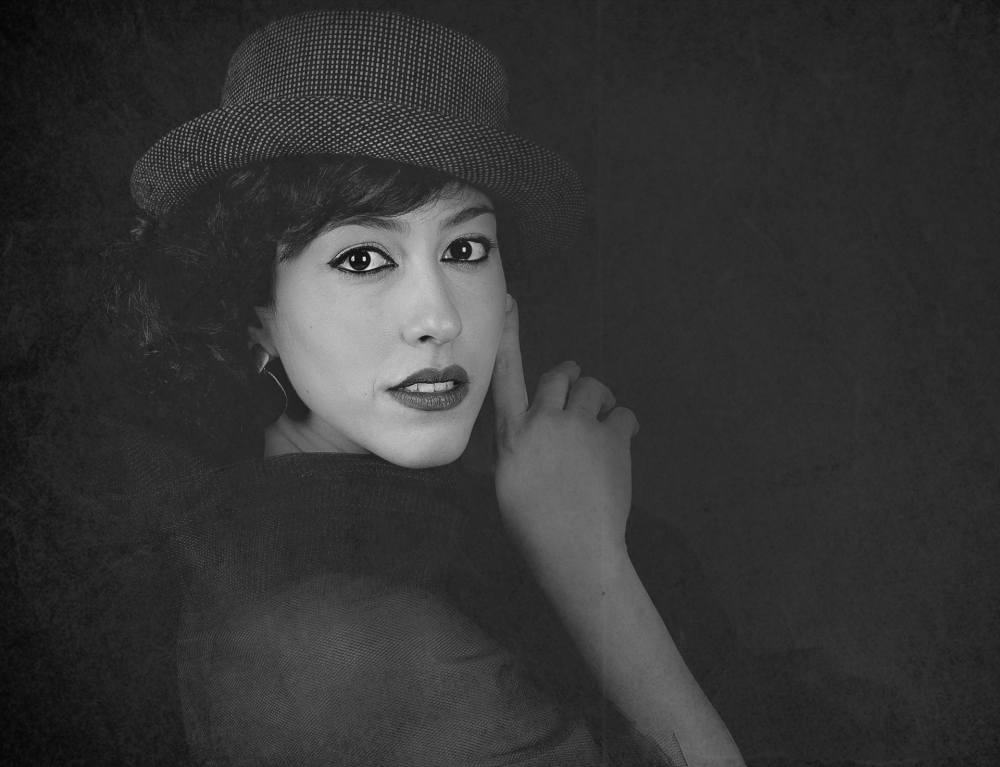 La ragazza col cappello La ragazza col cappello