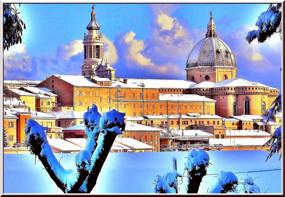 Panoramica:Loreto sotto la neve.