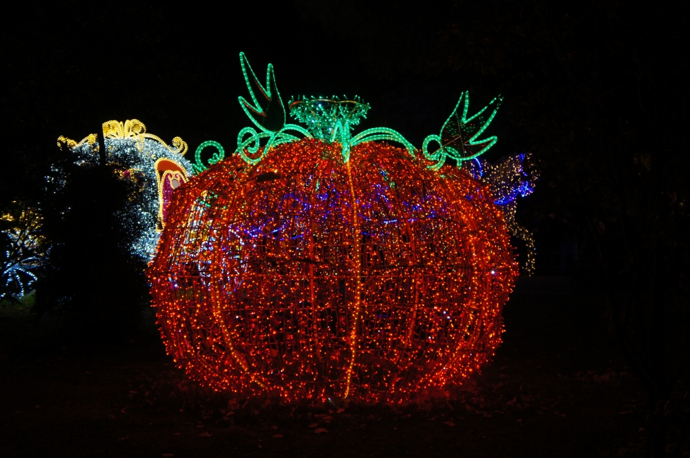 LUCI ARTISTICHE DI SALERNO LUCI ARTISTICHE DI SALERNO