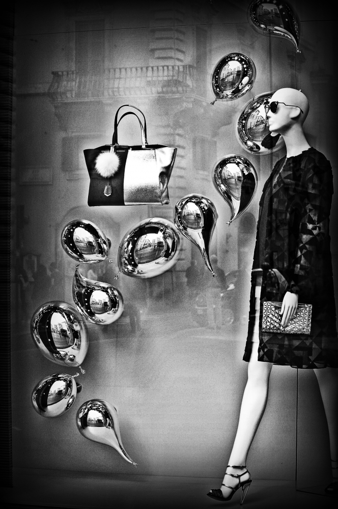 Riflessi Vetrina Roma Riflessi Vetrina Roma