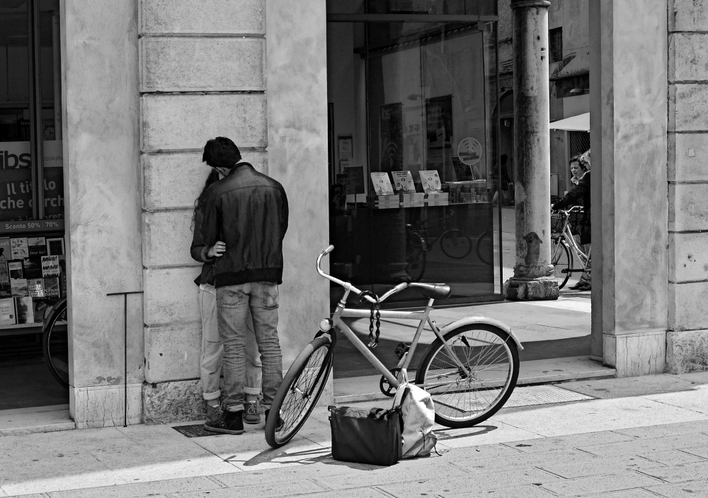  area di sosta... bacio