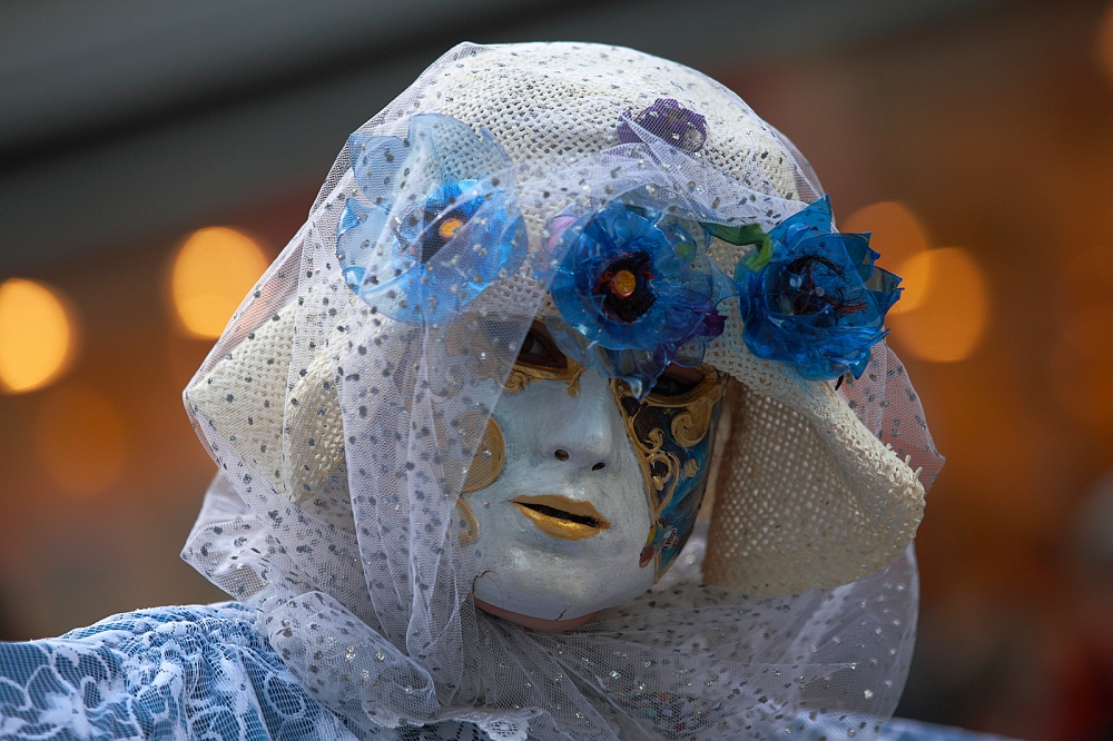 Maschera... Maschera...
