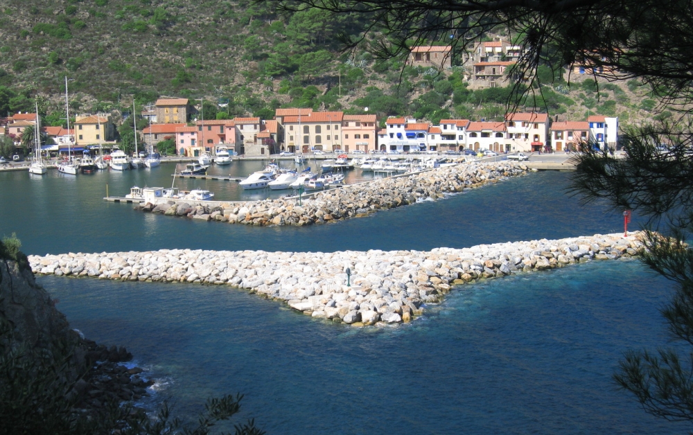 Capraia, il porticciolo