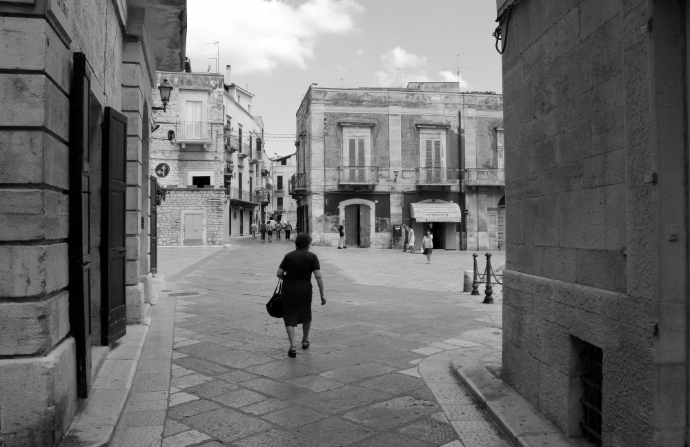Andando verso la piazza Andando verso la piazza