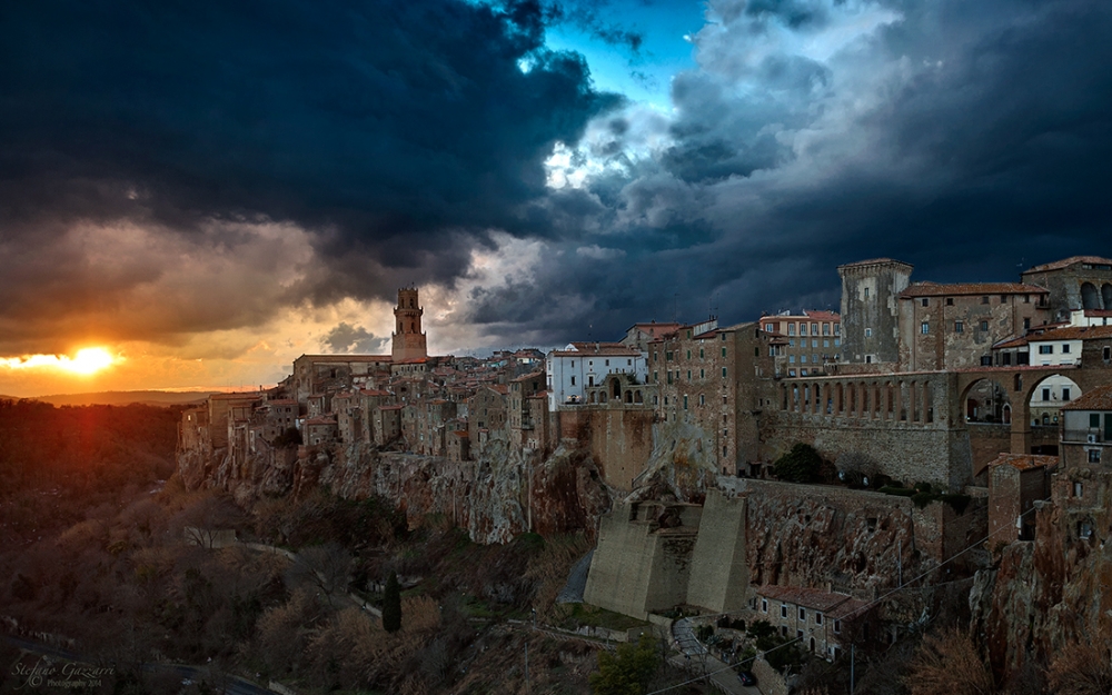 La città sul tufo La città sul tufo