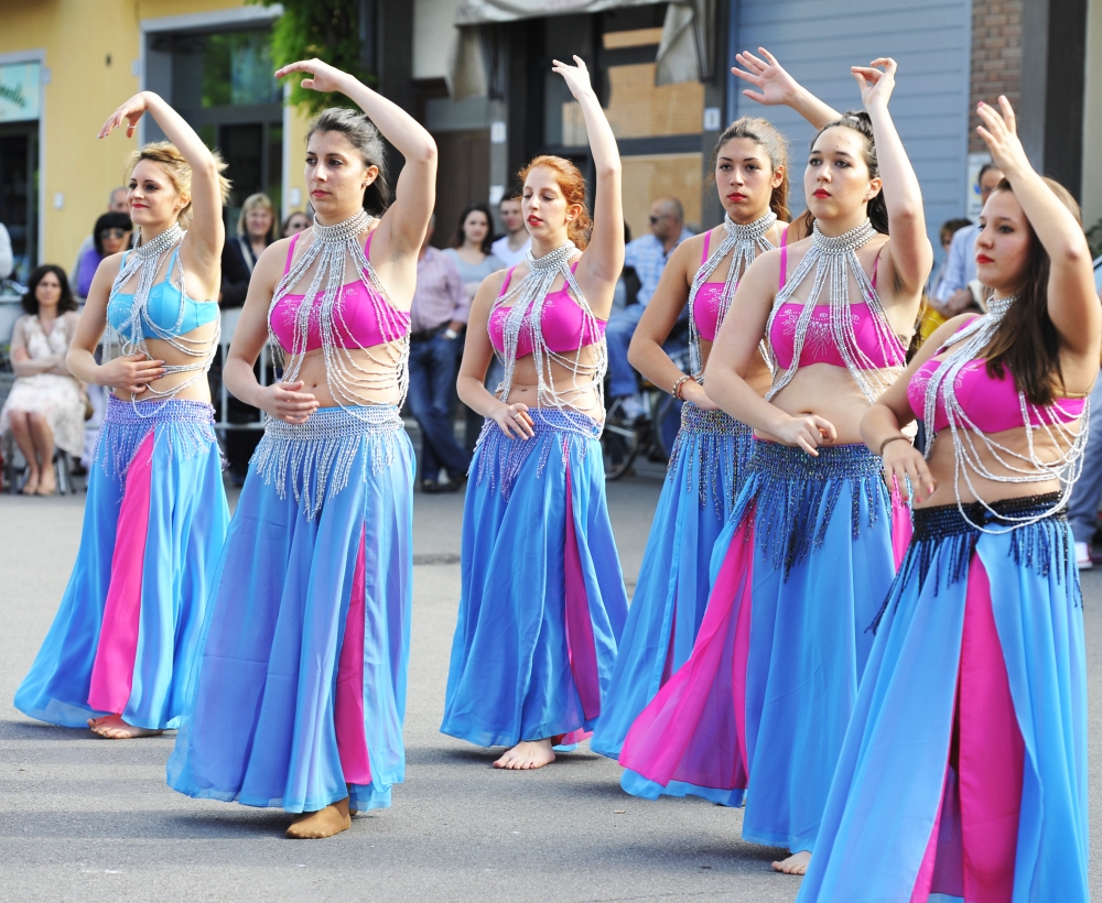 Danza del ventre 👭👭👭... Danza del ventre 👭👭👭...