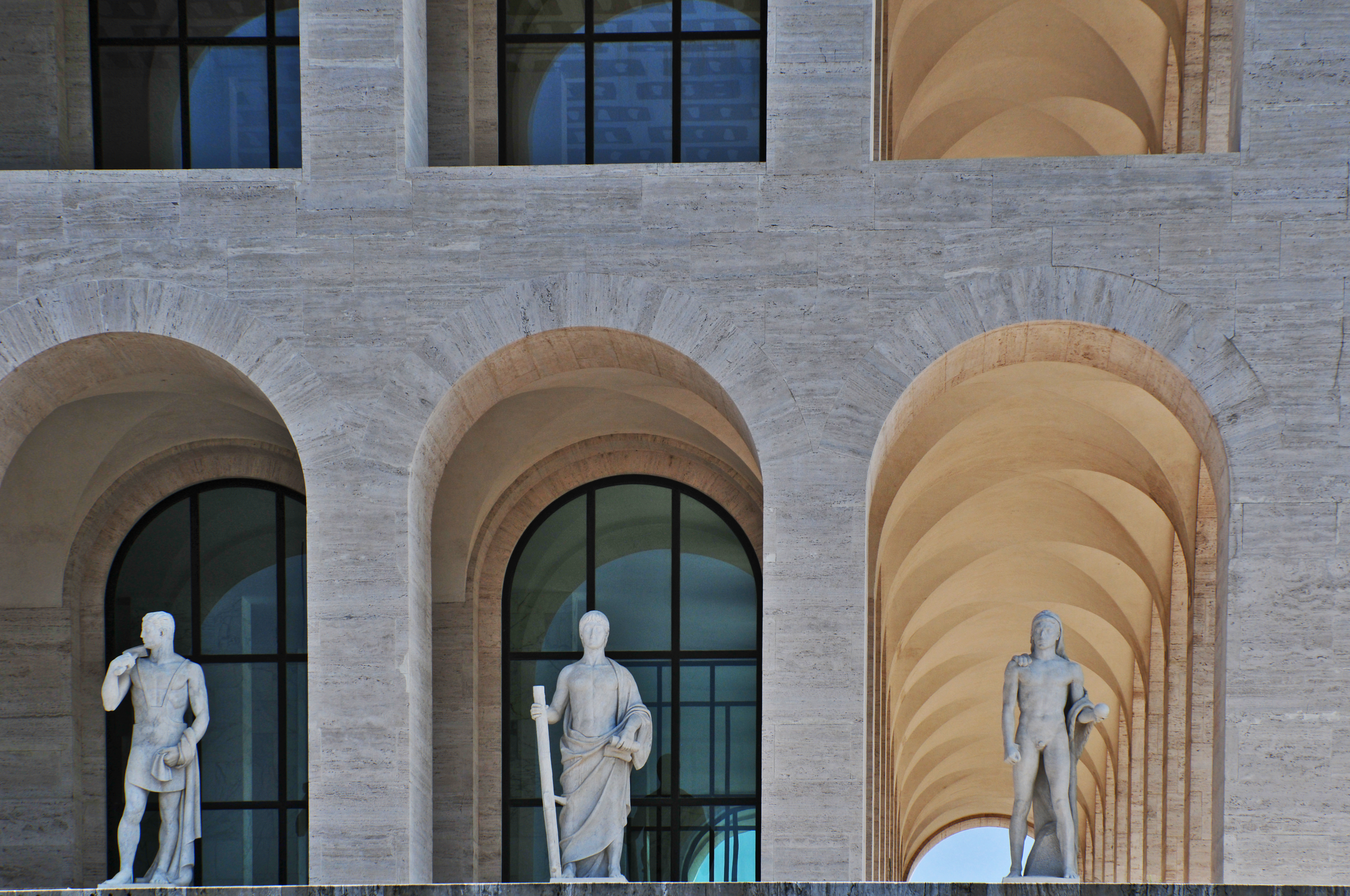 EUR - Palazzo della Civiltà Italiana EUR - Palazzo della Civiltà Italiana