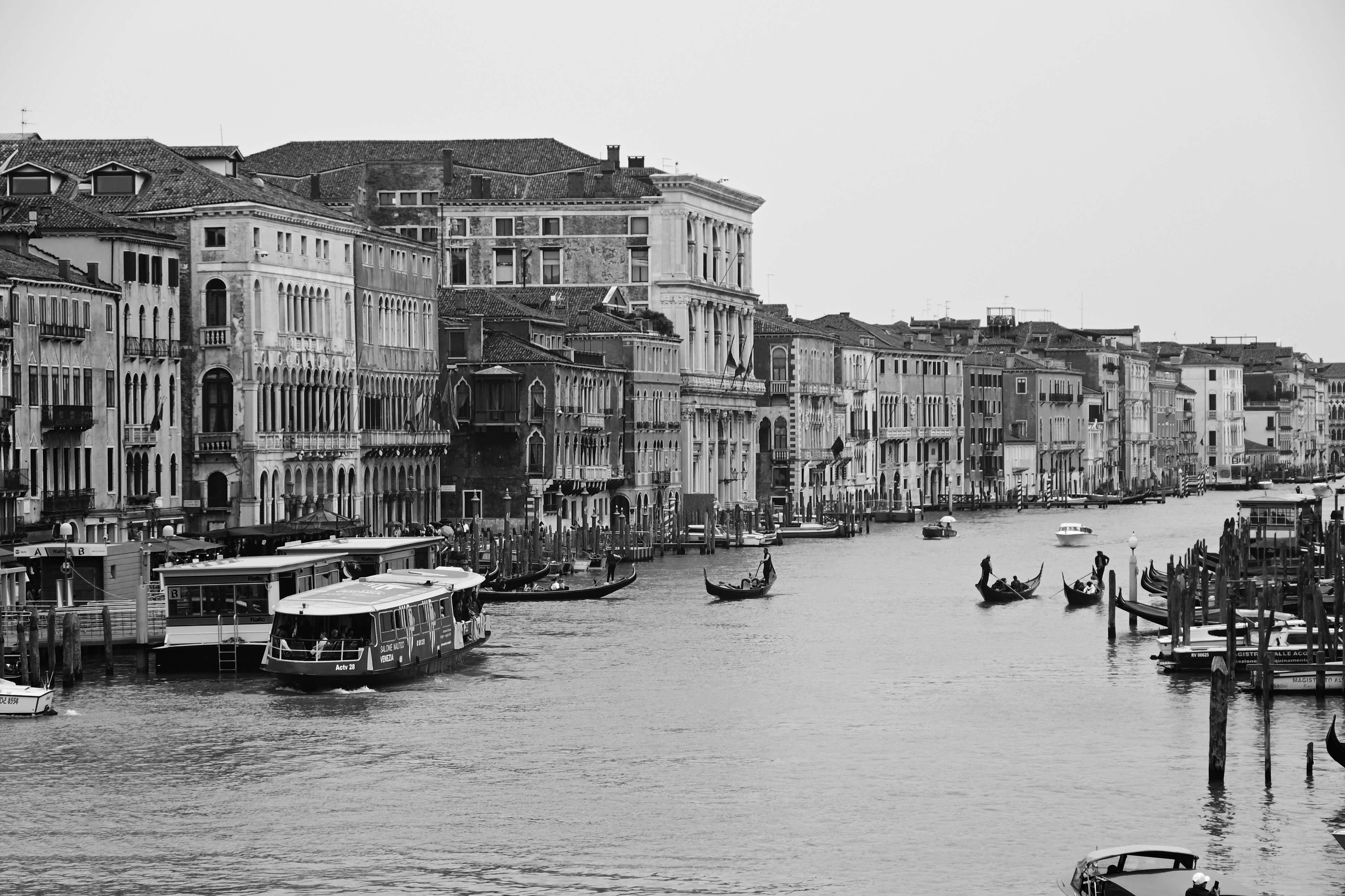 Venezia - il Canal Grande in un giorno di pioggia Venezia - il Canal Grande in un giorno di pioggia