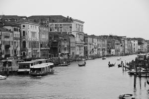 Venezia - il Canal Grande in un giorno di pioggia