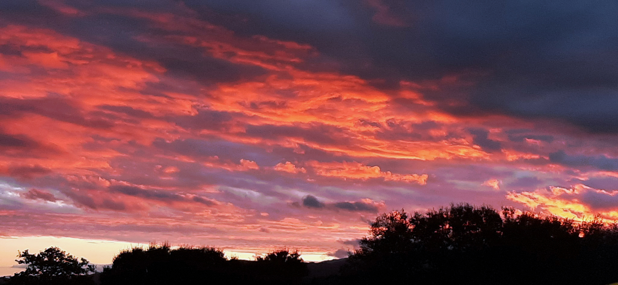 Fra Monti...e tramonti Fra Monti...e tramonti
