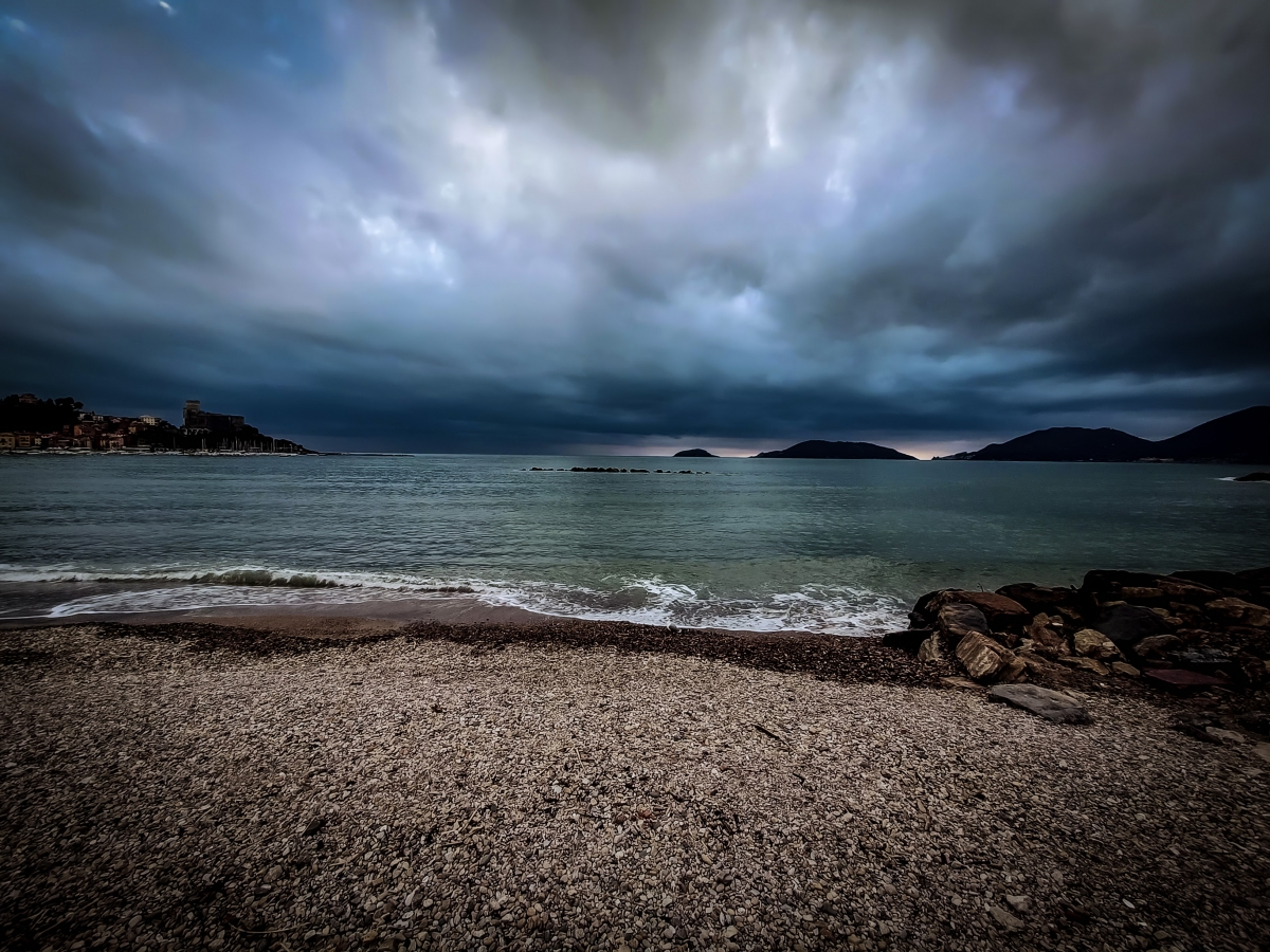 La calma prima della tempesta La calma prima della tempesta